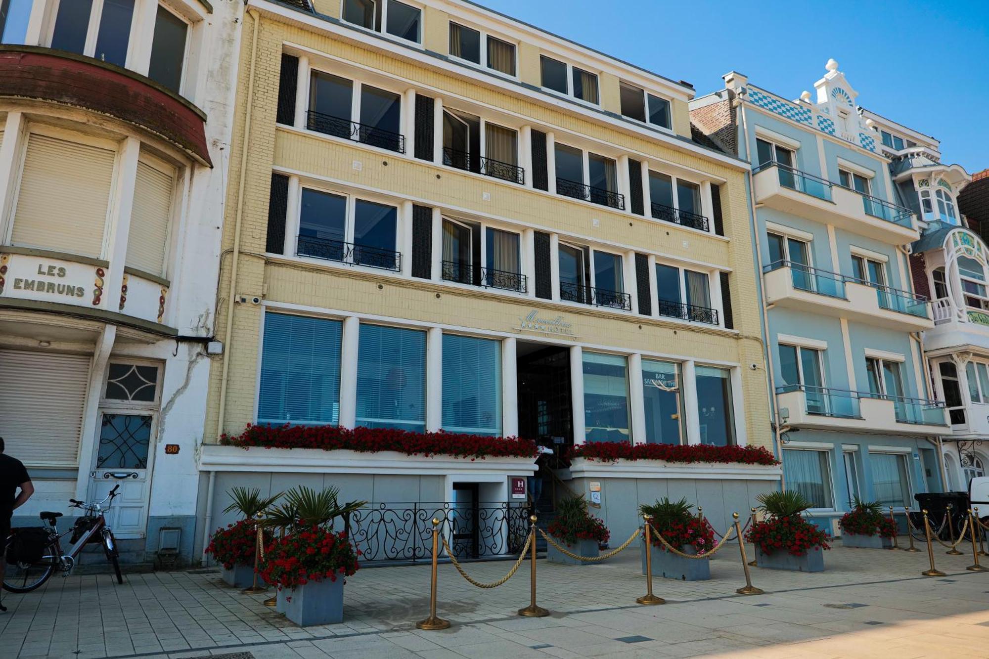 Hotel Merveilleux Cote Mer 敦刻尔克 外观 照片