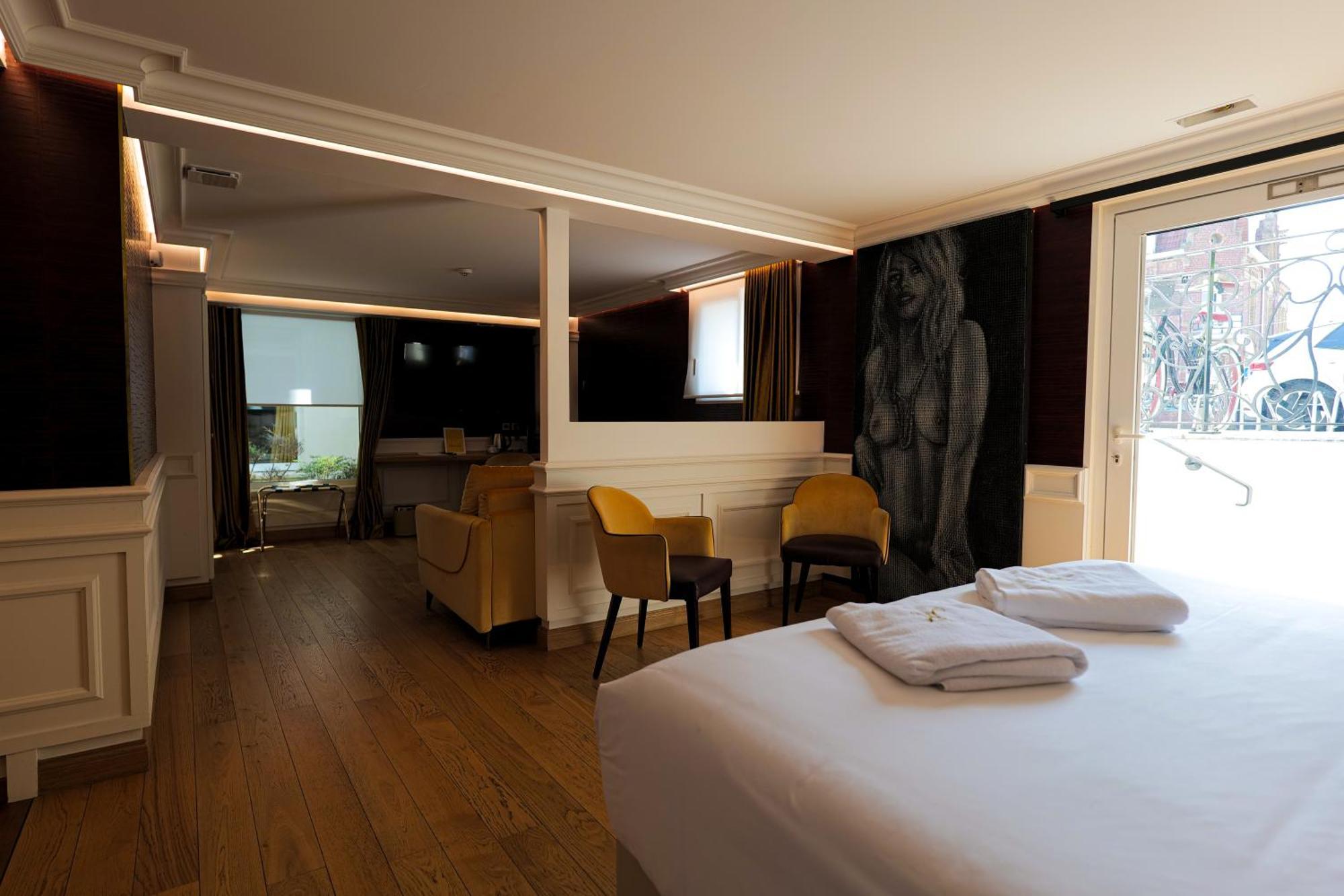 Hotel Merveilleux Cote Mer 敦刻尔克 外观 照片